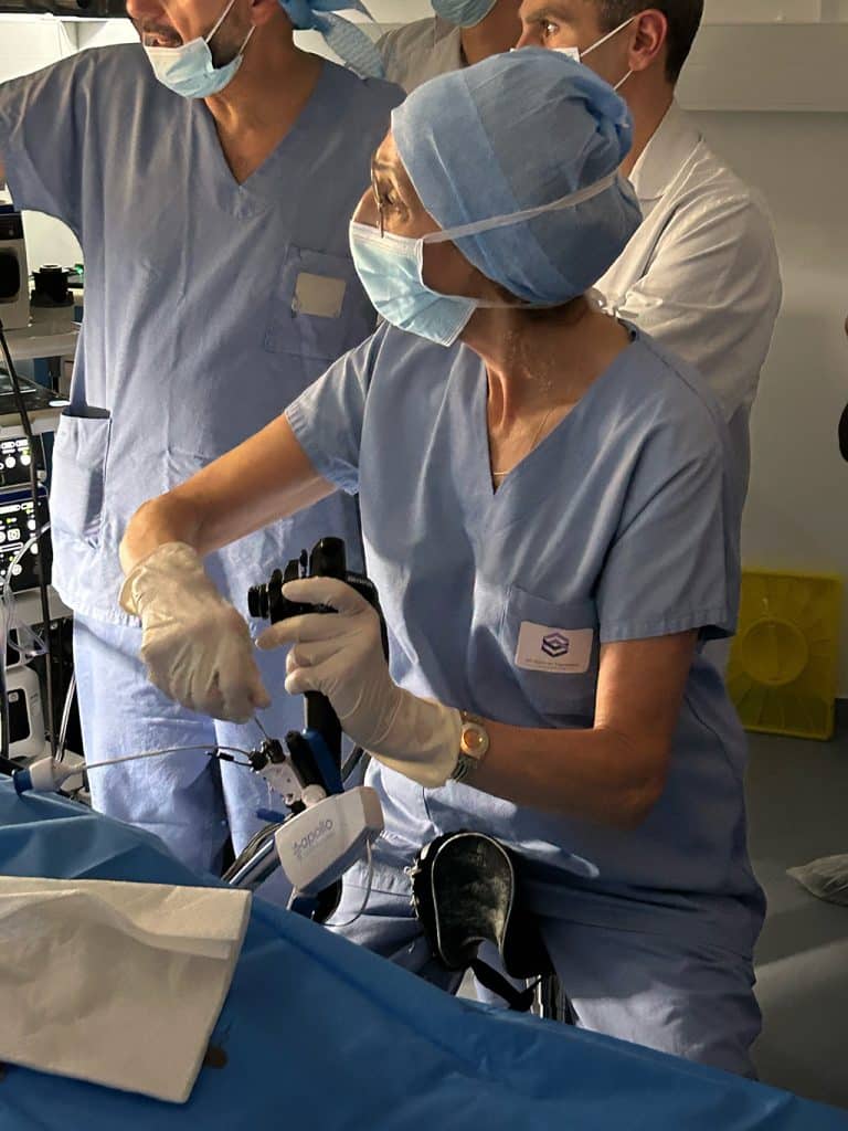 Formation à la pratique de l'endosleeve à la clinique du Trocadéro Dr Costil