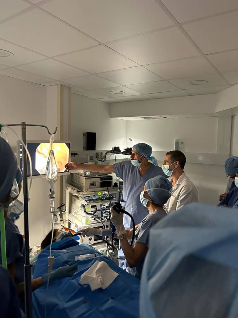 Formation à la pratique de l'endosleeve à la clinique du Trocadéro